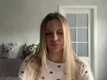 Bongacams Watch Live Sex Cams of CarlotaWnorowski