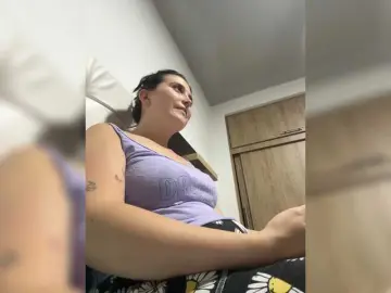 Bongacams Live Sex Cam of karlacortes1