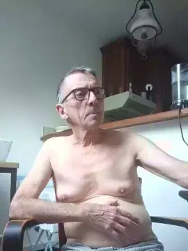Cam4 Live Sex Cam of SeniorExhib