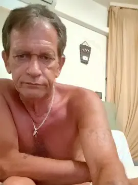 Cam4 Free Live Porn of gspinoyeyahooe1