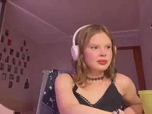 Cam4 Nude Webcam of SheriseCapizzi