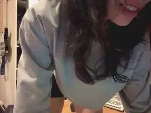 Cam4 Free Live Porn of SalleyGoertz