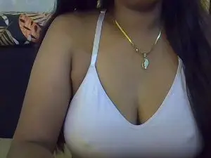 Cam4 Live Porn of queenihot