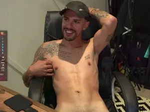 Cam4 Live Sex Cam of monsieurguitsxx