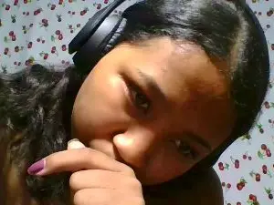 Cam4 Private Sex Chat of elinah_xxx