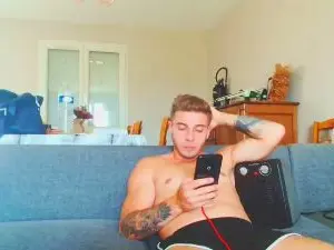 Cam4 Watch Live Sex Cams of Elka_fit28