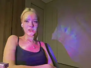 Cam4 Free Live Porn of EvonTuplano