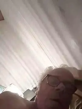 Cam4 Free Live Porn of aidi5