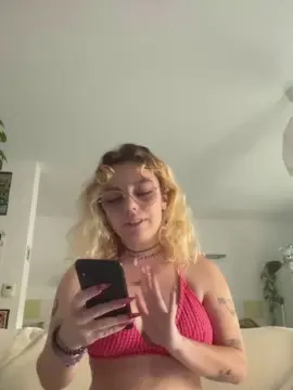 Cam4 Watch Live Sex Cams of Emy_2002