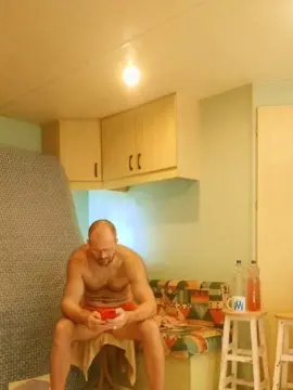 Cam4 Private Sex Chat of frenchyboyy44