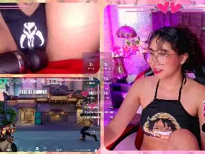 Cam4 Watch Live Sex Cams of RossieGames