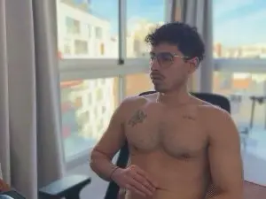Cam4 Live Porn of Mauricee
