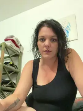 Cam4 Live Porn of lasoumise7