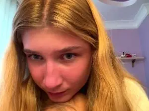 Cam4 Live Sex of EdieBoccio
