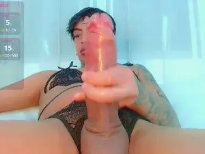 Cam4 Nude Webcam of laurasweett18