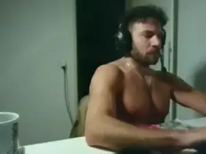 Cam4 Sex Cam of ALPHA_HUNK