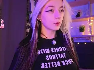 Cam4 Live Porn of MildredCumby