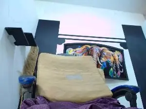 Cam4 Best live sex cam show of LAURABIGCOCK24