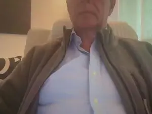 Cam4 Live Porn of Bernie2620