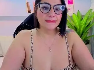 Camsoda Adult Webcams of angele-roux-tp
