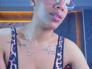 Camsoda Free Live Porn of violeth-b