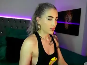 Chaturbate Free Porn Cam of tweety_twist