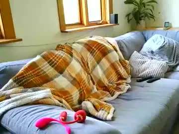 Chaturbate Live Sex Cam of emyxxl