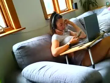 Chaturbate Sex Chat of emyxxl