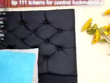 Chaturbate Best live sex cam show of cristale69