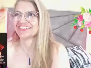 Chaturbate Sex Chat of esmeralda_oikos