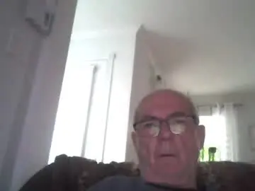 Chaturbate Live Sex Cam of bernard1102