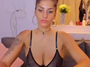 Chaturbate Free Porn Cam of alphaqueenx