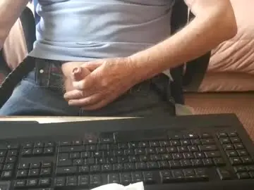 Chaturbate Live Sex Cam of piavola