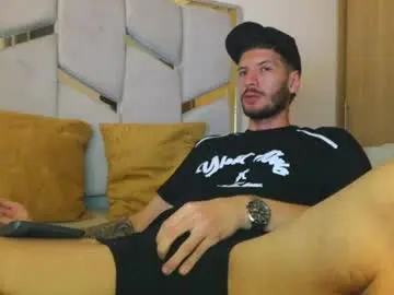 Chaturbate Free Porn Cam of max_tayloor
