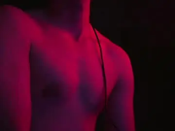 Chaturbate Watch Live Sex Cams of urboytoy_512