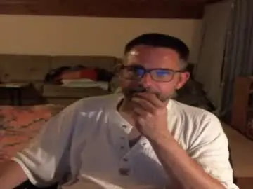 Chaturbate Watch Live Sex Cams of supersquirrel81