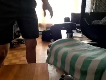 Chaturbate Live Sex of big_feet_79