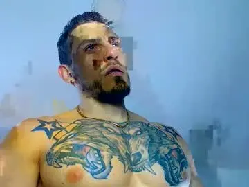Chaturbate Live Sex Cam of thomashoward31