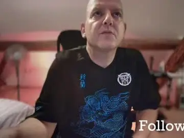 Chaturbate Live Sex Cam of tritonspace