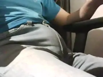 Chaturbate Live Sex Cam of zboubz