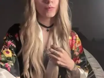 Chaturbate Sex Cam of trinitysecrets