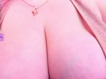 Chaturbate Live Sex Cam of cutieeeandlove