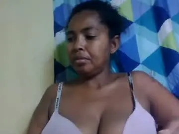 Chaturbate Live Sex Cam of botorielle