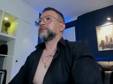 Chaturbate Best live sex cam show of mrfrank_tattoo