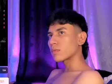 Chaturbate Live Sex of damien_howard