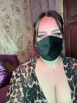 Stripchat Live Sex Cam of AMBER_GLAM
