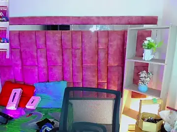 Stripchat Sex Cam of KayleighDreams_