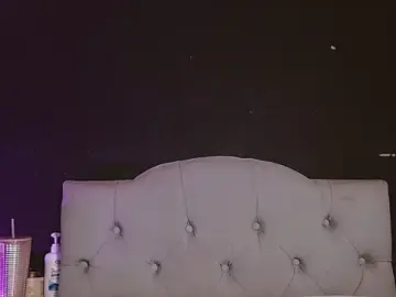 Stripchat Free Live Porn of Red-moon1