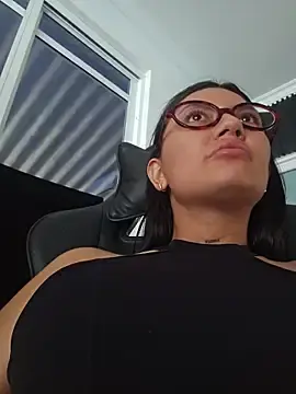 Stripchat Live Sex of Roma_xxx
