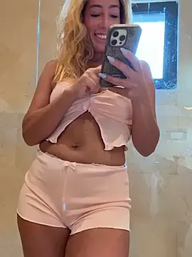 Stripchat Live Porn of SweetAlegra_